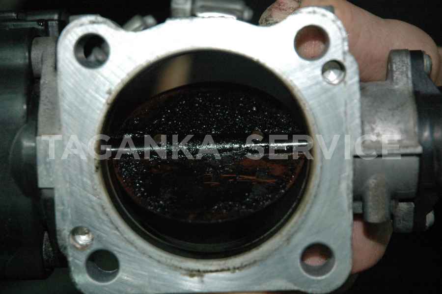 Чистка системы рециркуляции выхлопных газов (EGR) Toyota Land Cruiser Prado 150 - фото 10