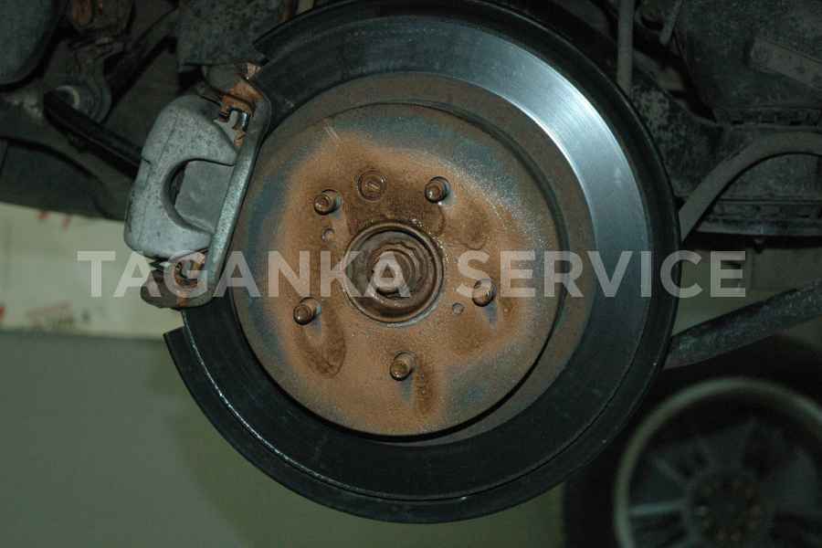 Мойка радиаторов, обслуживание задних тормозных механизмов, замена втулок стабилизаторов на Toyota Highlander - фото 13