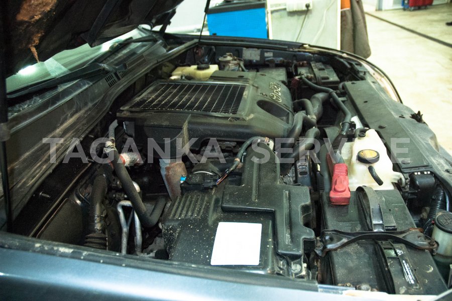 О комплектациях Toyota Land Cruiser Prado 120 с дизельным двигателем для разных регионов - фото 3