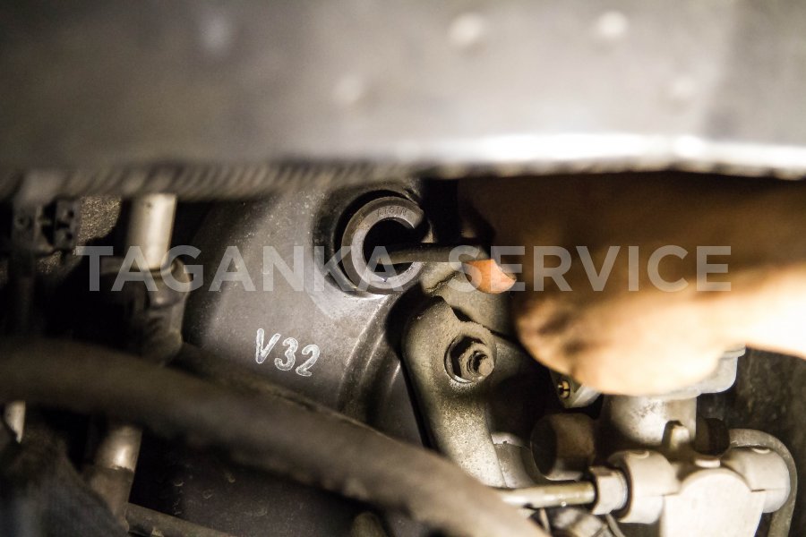 Плановое техническое обслуживание и особенности тормозной системы Toyota Highlander 2-го поколения - фото 11