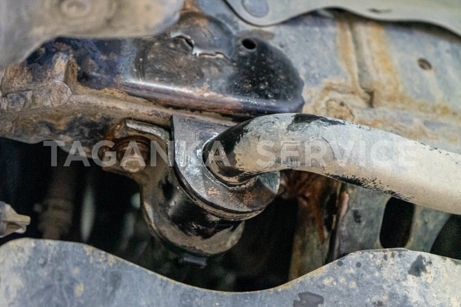 Причины выхода из строя стабилизатора передней подвески Toyota Land Cruiser Prado 150 - фото 3