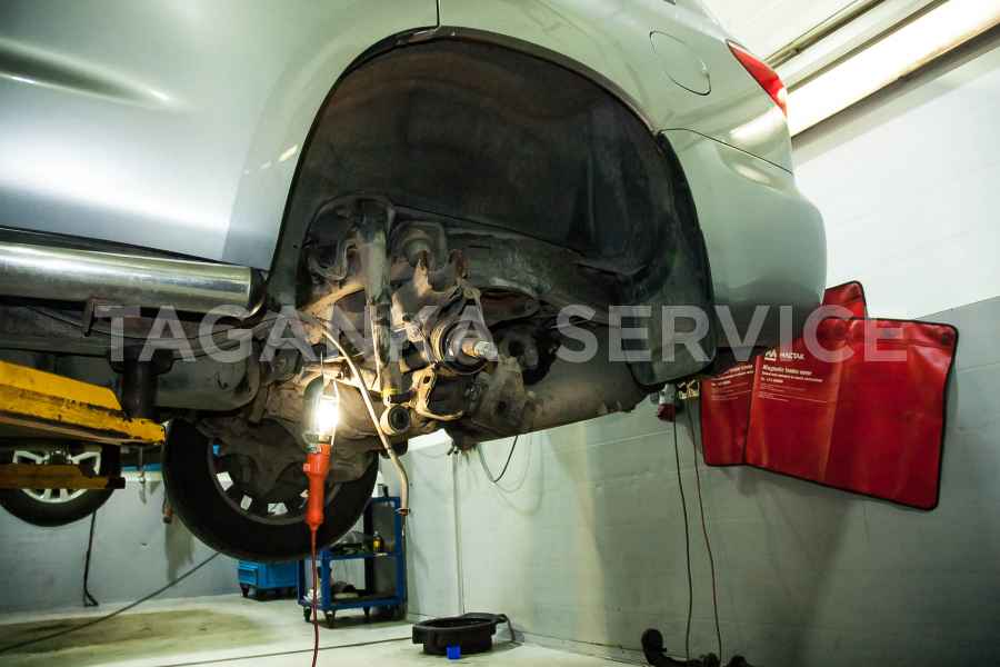 Ремонтируем подвеску Toyota Sequoia из США - фото 7