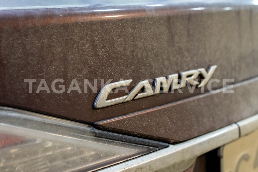 Toyota Camry: небольшой обзор модели и замена масла в АКПП - фото 2