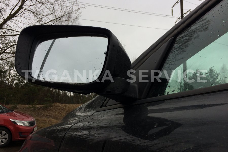 Toyota Land Cruiser: ремонт зеркала - фото 1