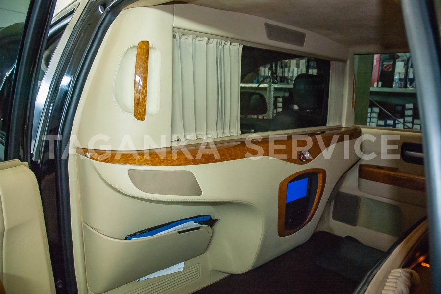 Toyota Sequoia: максимум функциональности и комфорта - фото 12