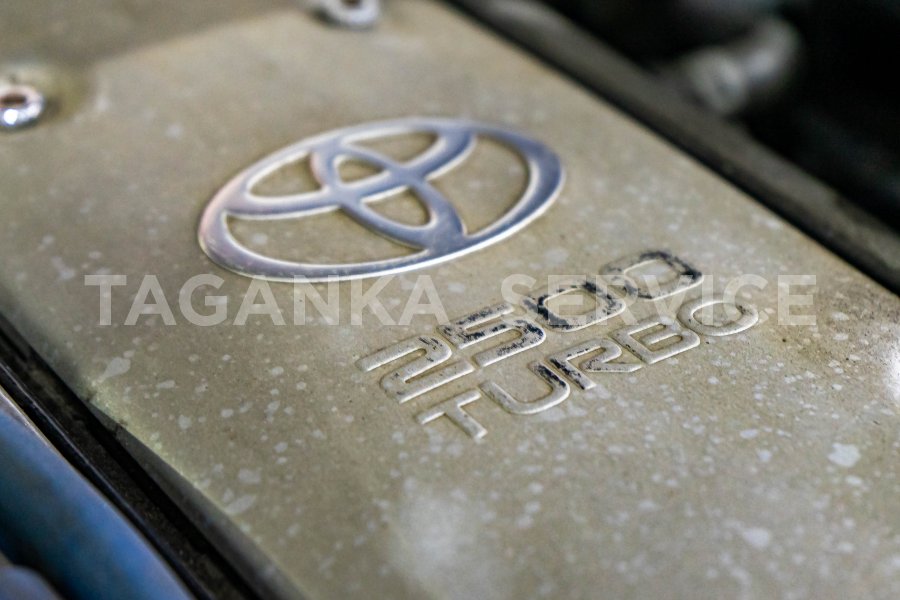 Toyota Altezza со спортивным тюнингом – машина выходного дня для владельца Toyota Land Cruiser 200 - фото 16