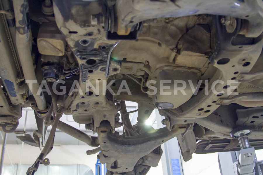 Замена рулевой рейки Toyota Land Cruiser 200 - фото 6