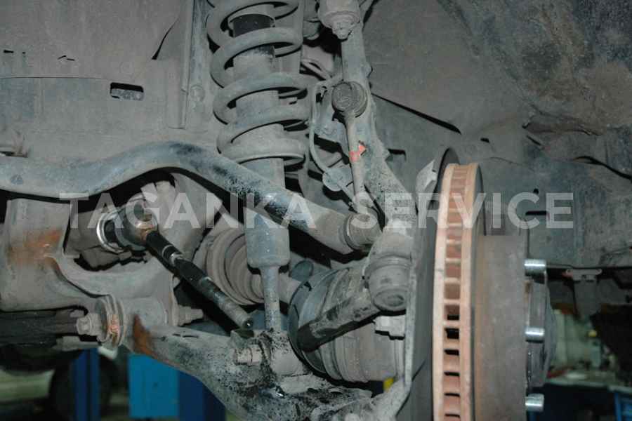 Замена рулевых наконечников и устранение посторонних стуков Toyota 4Runner - фото 5