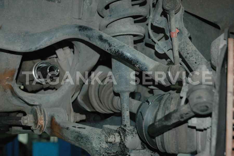 Замена рулевых наконечников и устранение посторонних стуков Toyota 4Runner - фото 8