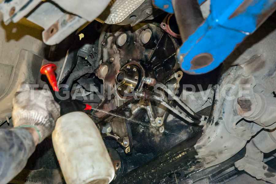 Ремонтируем и обозреваем бронированный Toyota Land Cruiser 100 - фото 12