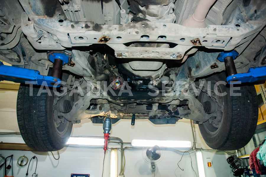 Замена заднего сальника коленвала Toyota Land Cruiser Prado 150 с дизельным двигателем - фото 2